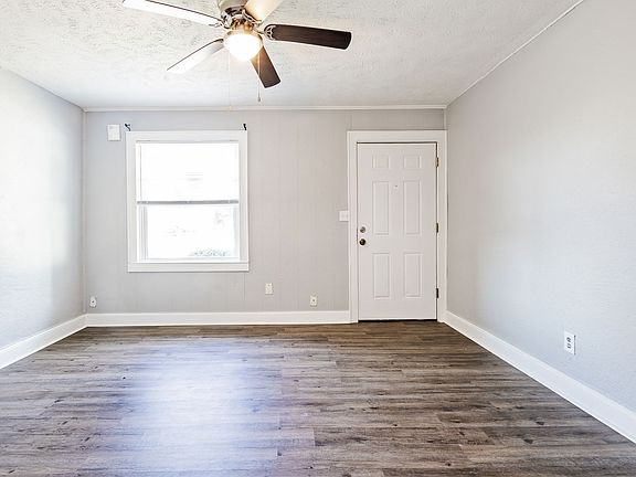 2nd image of 100-123 Sycamore Ct #122