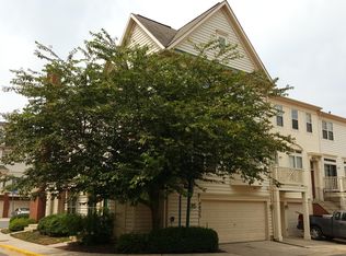 46373 Utica Sq, Sterling, VA 20165