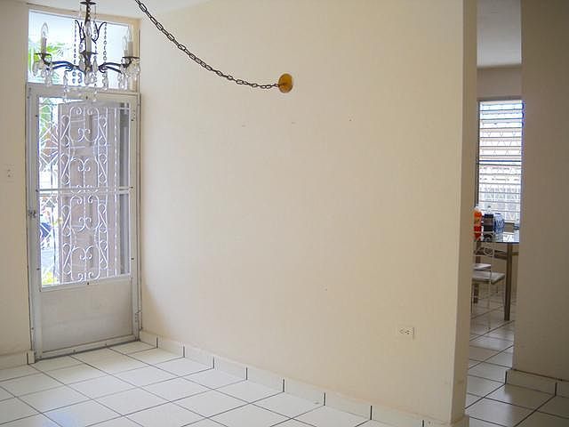 2nd image of 33 Calle Zafiro