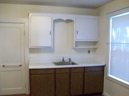 4th image of 7 Crescent Ave #1