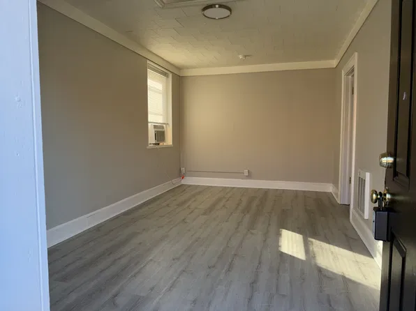 Beaumont Manor - 6, 126 S Beaumont Ave, Burlington, NC 27217
