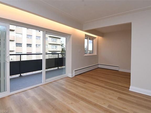 4th image of 510 Queenston Rd #404