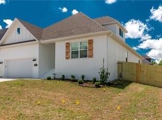 3676 E Greystone Dr, Fayetteville, AR 72764