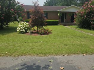 110 Nix St E, Hampton, SC 29924