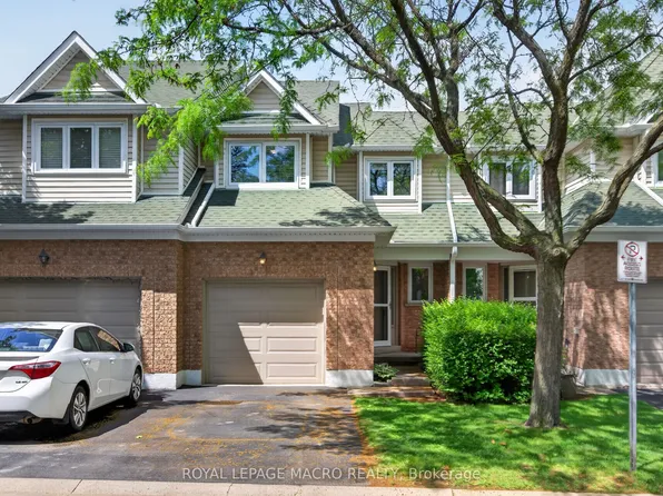 2215 Cleaver Ave #2, Burlington, ON L7M 4C5