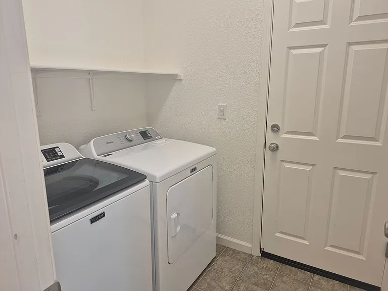 2797 Rainer Way — Photo 8