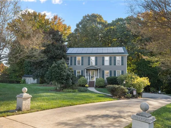 1412 Apple Cross Ct, Kernersville, NC 27284