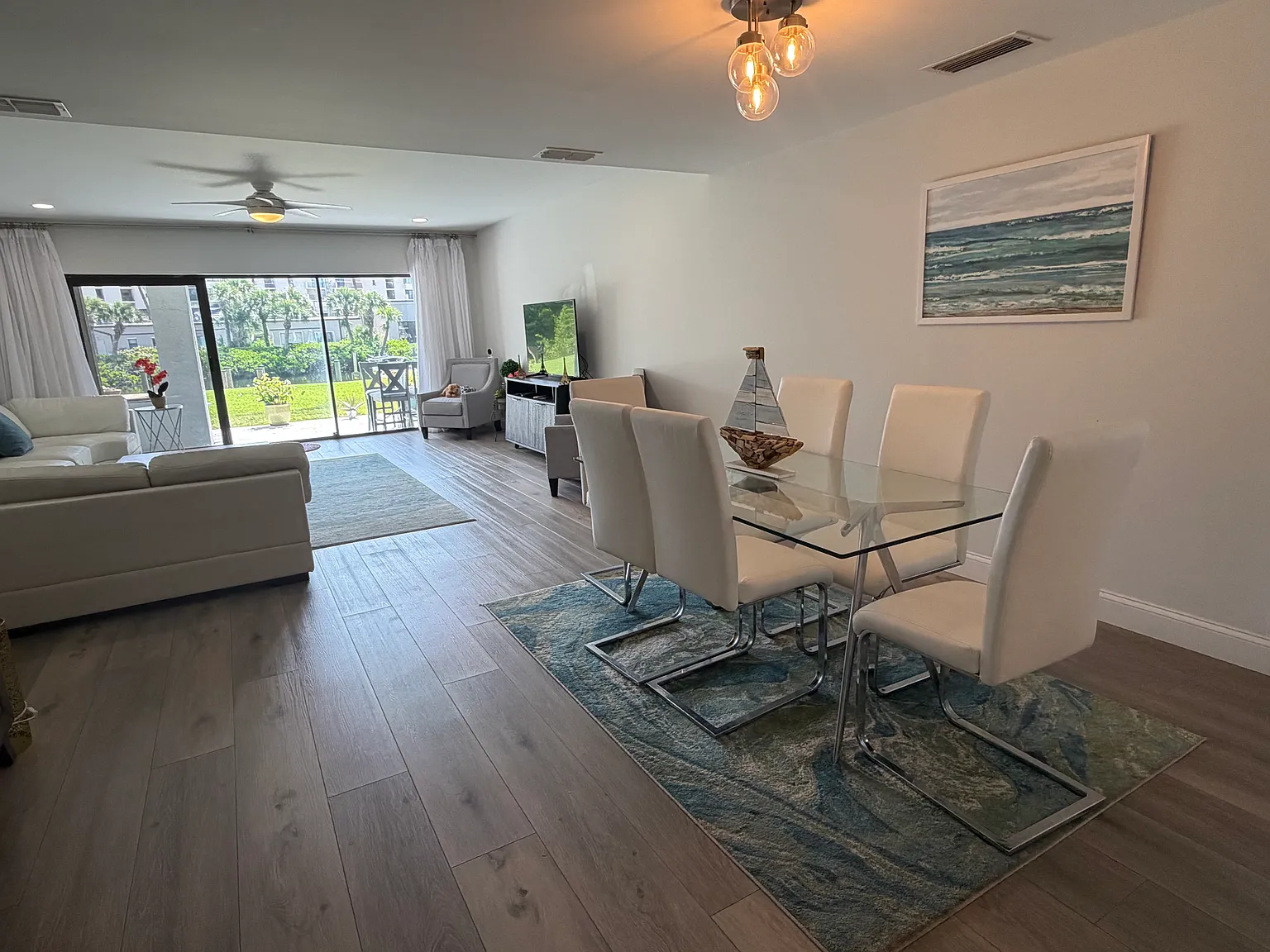2 bed, 2.5 bath, 1650 sqft, $3,000 — Photo 2