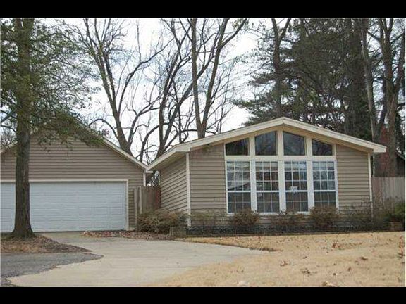 Studio apartment& garage 