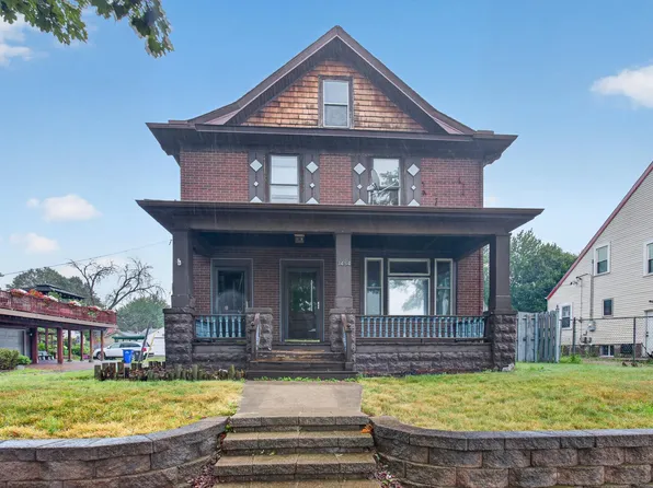 1454 Edgerton St, Saint Paul, MN 55130