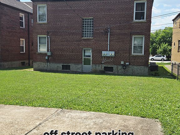 2nd image of 3950-3952 Jamieson Ave #3950