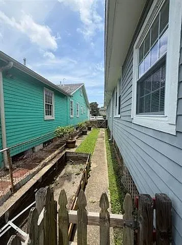 804 Pontalba St — Photo 17