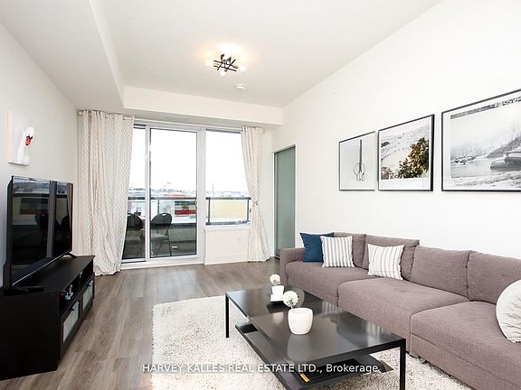 4th image of 185 Deerfield Rd #305