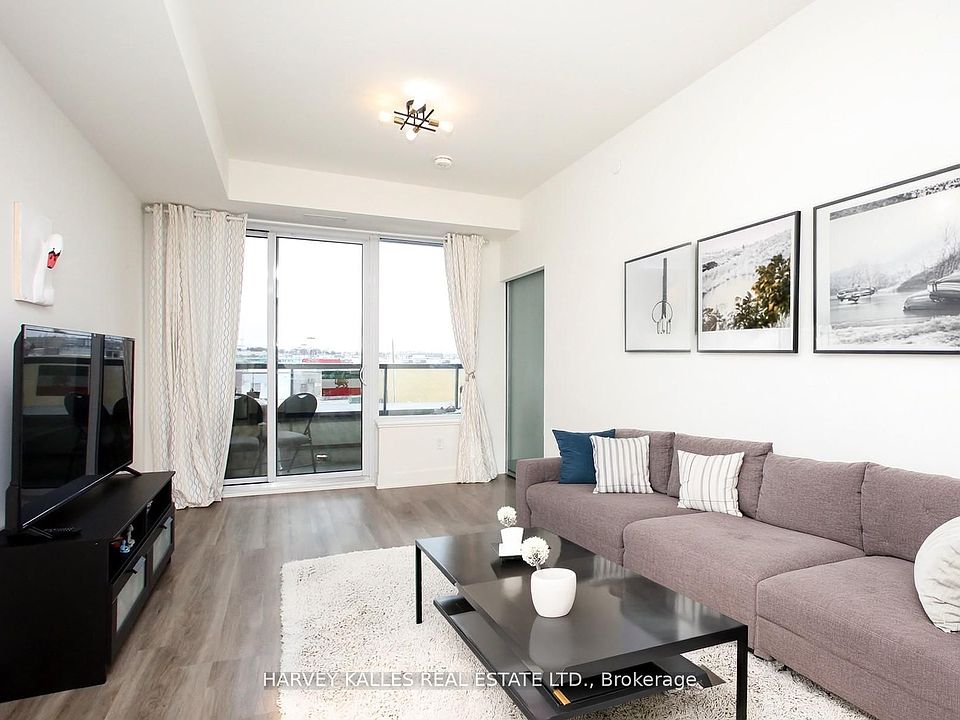 1st image of 185 Deerfield Rd #305