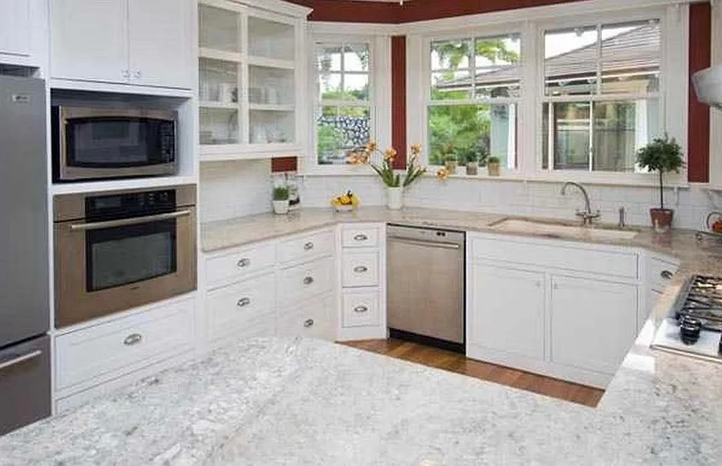 3 bed, 2169 sqft, $8,500 — Photo 3