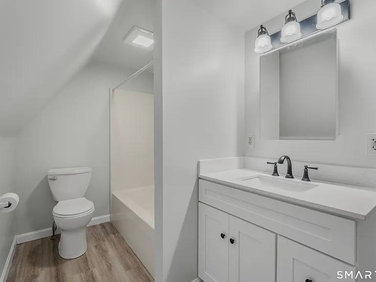 17 Sylvester St — Photo 14