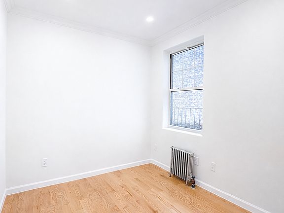5th image of 27 Commerce St APT 5C