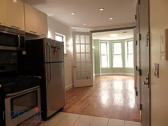 Rented by Rennit Inc.