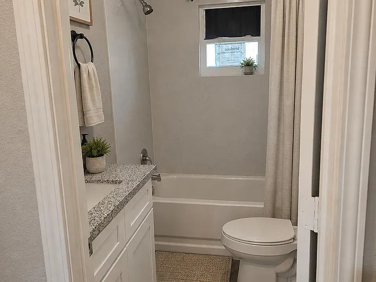 120 Antionette Ln — Photo 5