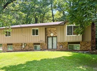 2800 Oakshire Cir, Cape Girardeau, MO 63701