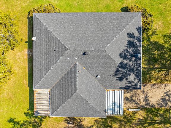 5th image of 2507 Bayou Blue Rd