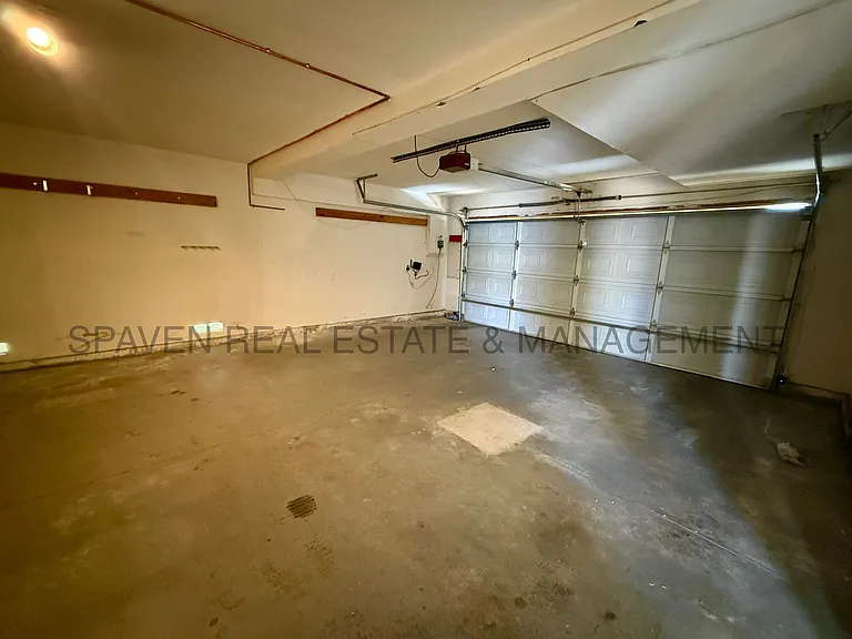 7689 Canberra Way — Photo 17