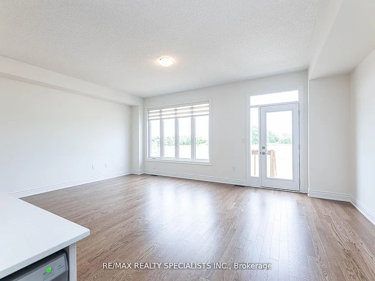 86 Bermondsey Way — Photo 5
