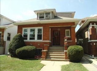 5730 N Marmora Ave, Chicago, IL 60646