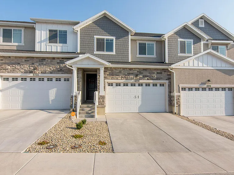 4328 W Quiet Shade Dr — Photo 1