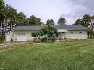 23233 McPhall Rd, Armada, MI 48005