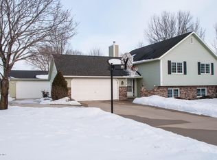 1814 36th Ave SE, Rochester, MN 55904