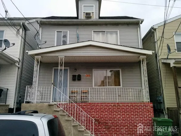382 Stanford St, Perth Amboy, NJ 08861