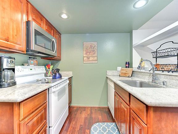 3rd image of 969 Fulton Ave APT 566