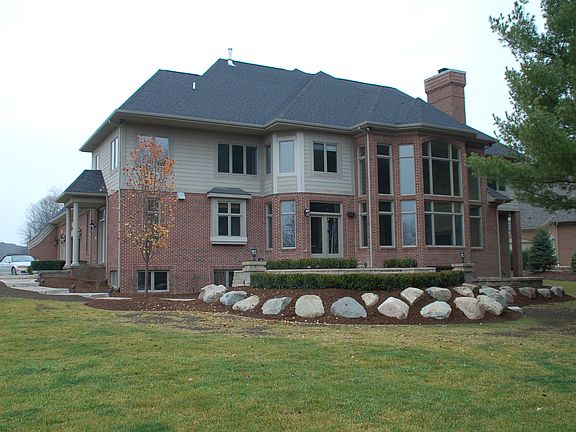 2nd image of 21110 Rosewood Ct
