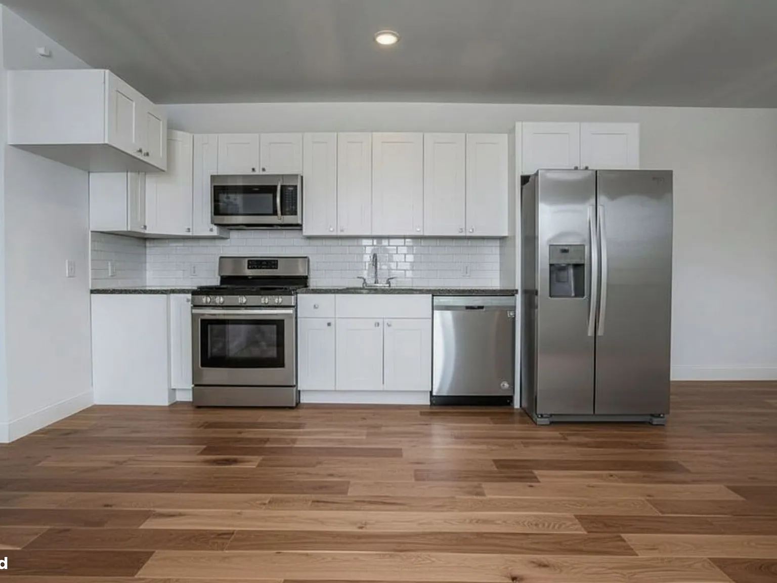 1 bed, 810 sqft, $1,700 — Photo 2