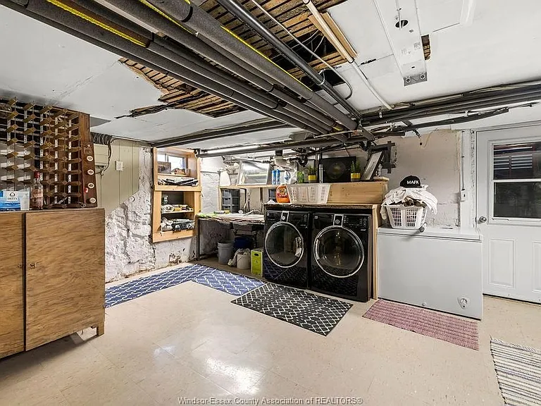 274 Crawford Ave — Photo 36
