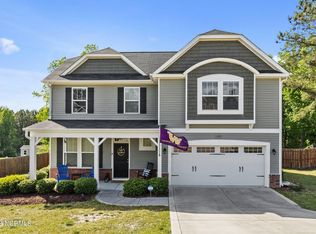 789 Equestrian Way, Raeford, NC 28376