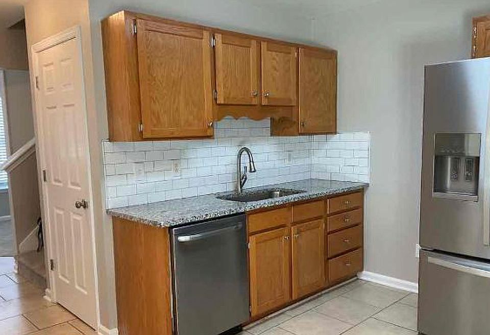 2nd image of 5801 Crosswinds Ct