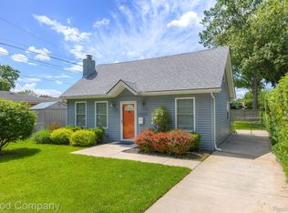 22015 Marter Rd, Saint Clair Shores, MI 48080