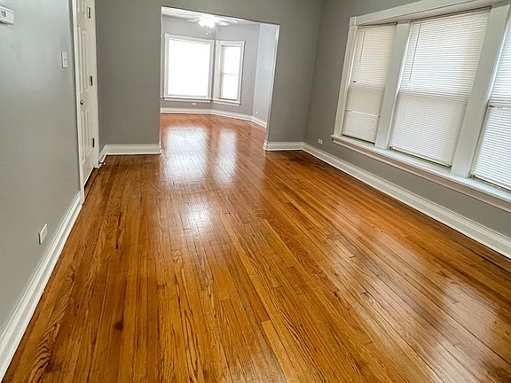 2nd image of 7252 S Vernon Ave #1