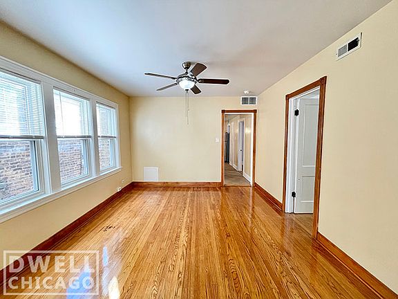 5th image of 2254 N Lawler Ave #2