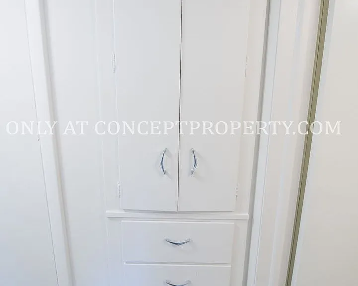 425 E 3rd Ave — Photo 57