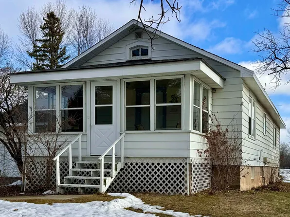 1230 County Road J, Little Suamico, WI 54141