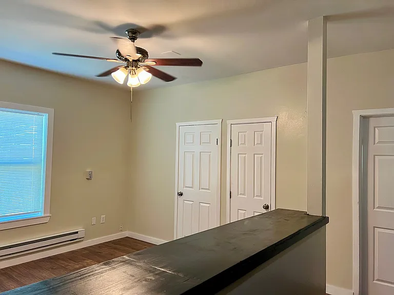 1023 E Haskell St — Photo 6