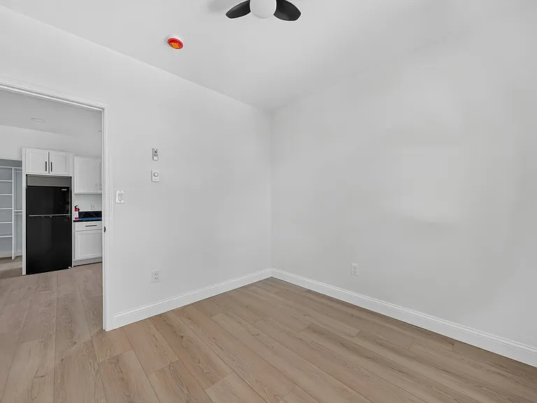 1140 Ashland St #D — Photo 17