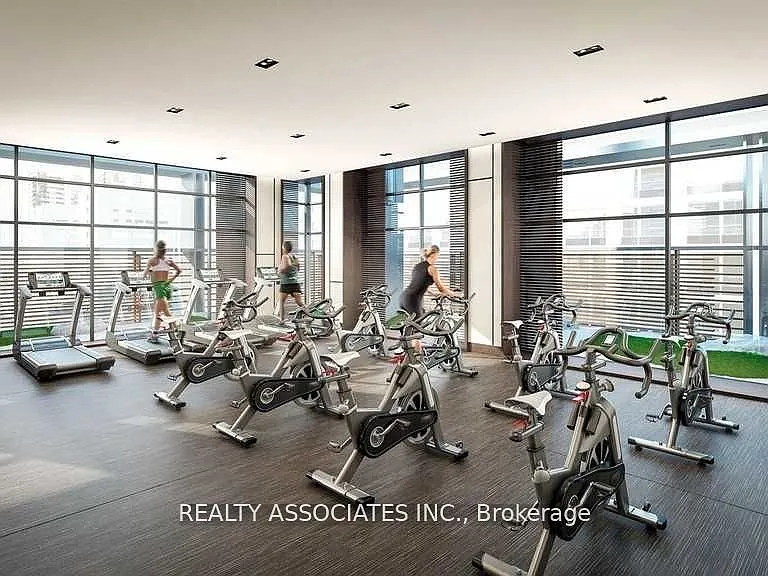 501 Yonge St #4003 — Photo 16