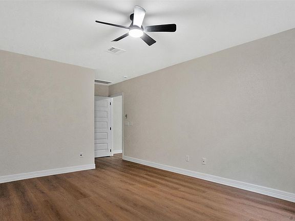 5th image of 3 Still Corner Pl