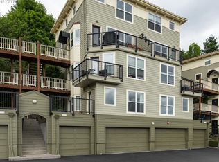 325 NW Uptown Ter APT 1A, Portland, OR 97210