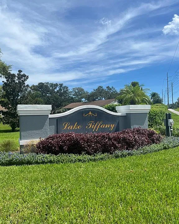 1435 Millstream Ln #204
