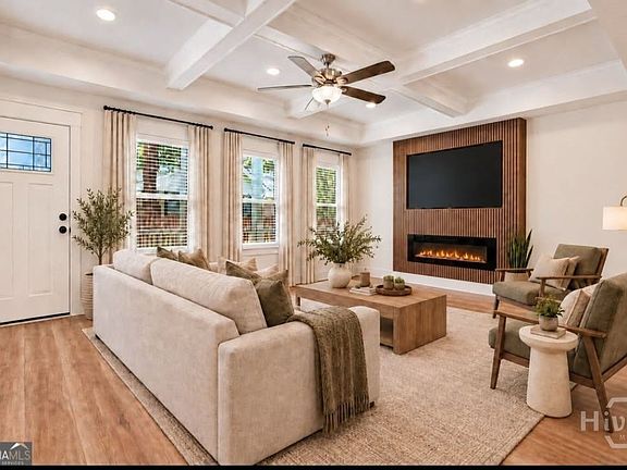 4th image of 1005 E 35th St
